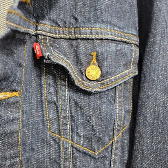 Levis Dark Wash Trucker Jacket - Picture 8 of 10